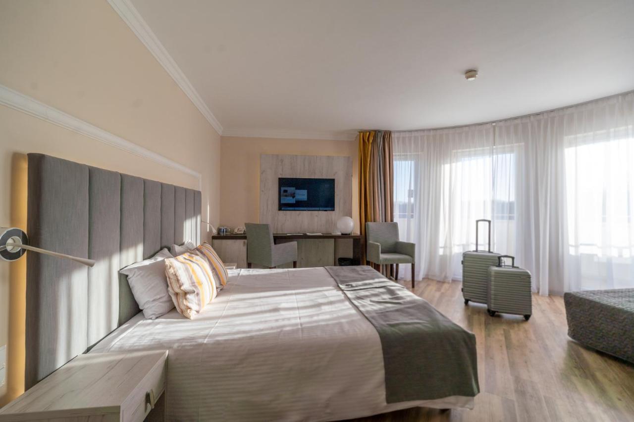 Hotel & Spa Trzy Wyspy Swinoujscie Exterior photo