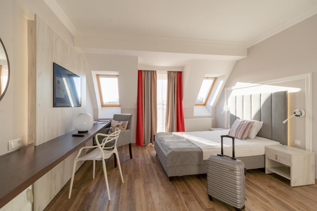 Hotel & Spa Trzy Wyspy Swinoujscie Exterior photo
